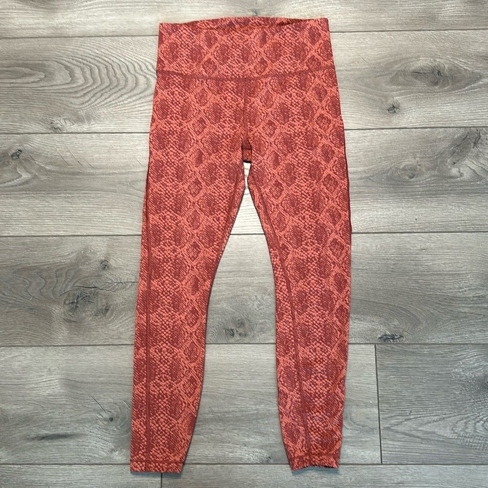 Athleta Ultimate Stash Pocket Orange Snake Print High‎ Rise 7/8 Leggings Size XS